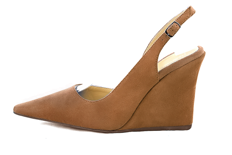 Camel beige women's slingback shoes. Pointed toe. Very high wedge heels. Profile view - Florence KOOIJMAN